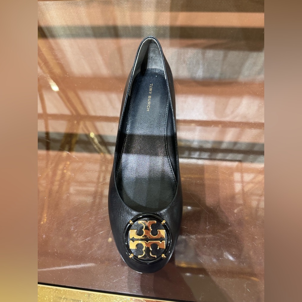 TORY BURCH Multi Logo Leather Block Heel Pump Shoes